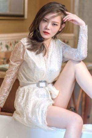美女的胸18禁_影院在线观看